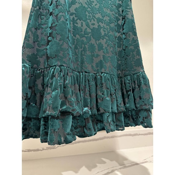 NWT Tommy Hilfiger Velvet Green Holiday Dress Size 4‎ Ruffle - Picture 2 of 8